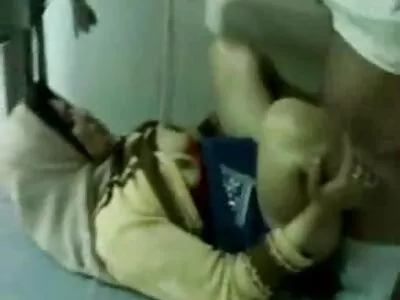 سرخ بالوں اور بڑی چوچیان والی خاتون بلو جاب کے بعد کاک سواری سے لطف اندوز ہوتی ہیں۔