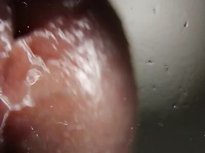 مساج کلائنٹ کی چوت کو چودتا ہے اور گدا ڈرل کرنے کی اجازت مانگتا ہے۔