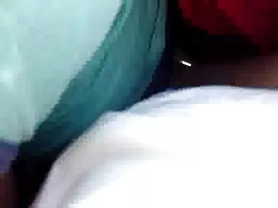 روسی شوقیہ نوجوان کو چوسنے اور چودنے کی ضرورت ہے۔
