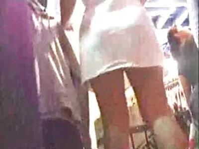 Busty آبنوس ڈاکو پرجوش سفید ماچو نے مناسب طریقے سے کیلوں سے جڑا ہوا ہے۔
