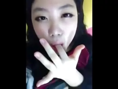 نوعمر ماسک بیچنے والے کو پیچھے سے اور منہ میں چودنا پسند ہے۔